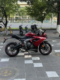 Triumph Daytona 660 - фото 9