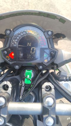 Kawasaki Z400 - фото 1