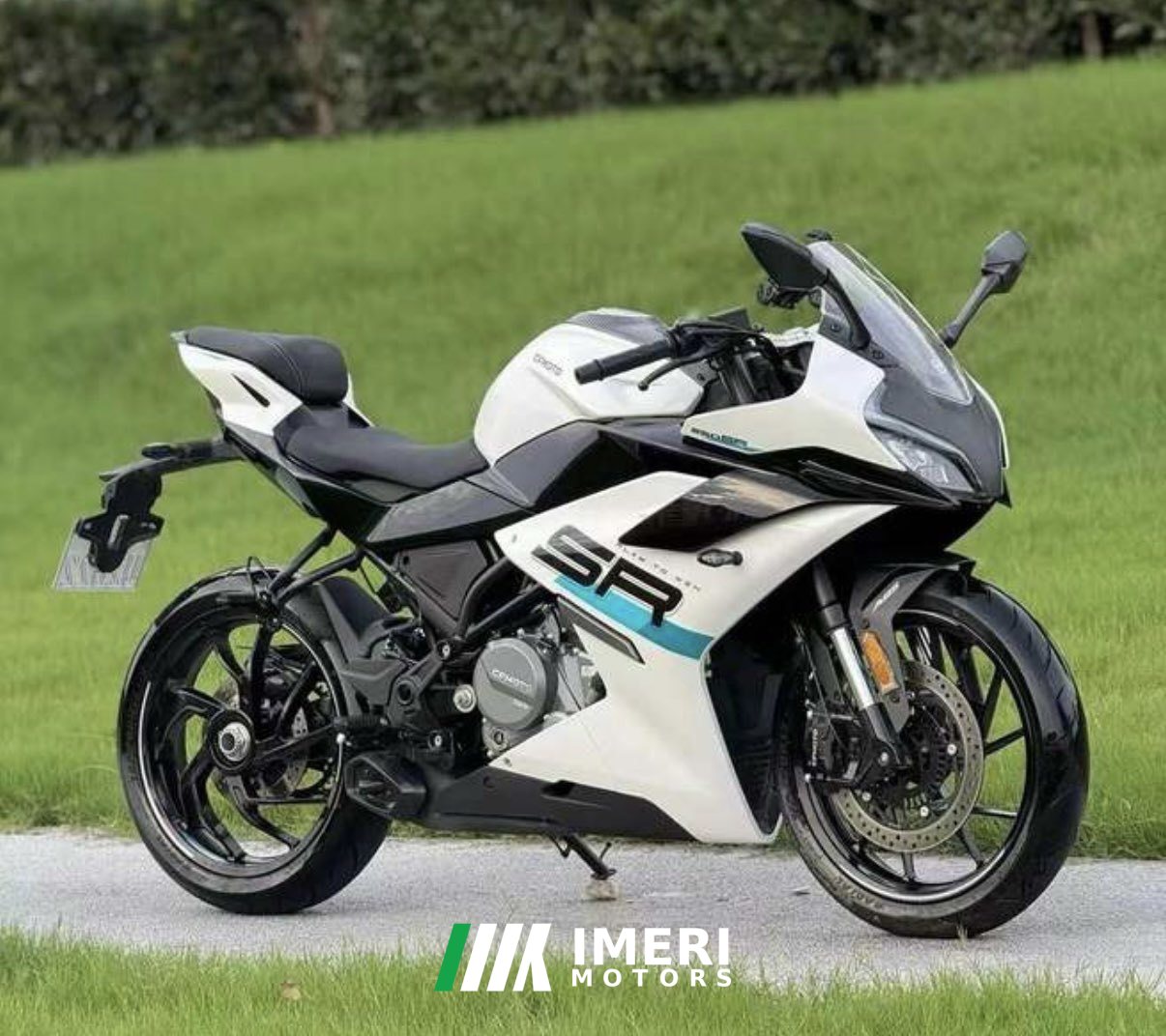 2023 CFMOTO 250SR