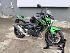 Kawasaki Z400 - фото 1