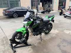 Kawasaki Z400 - фото 3