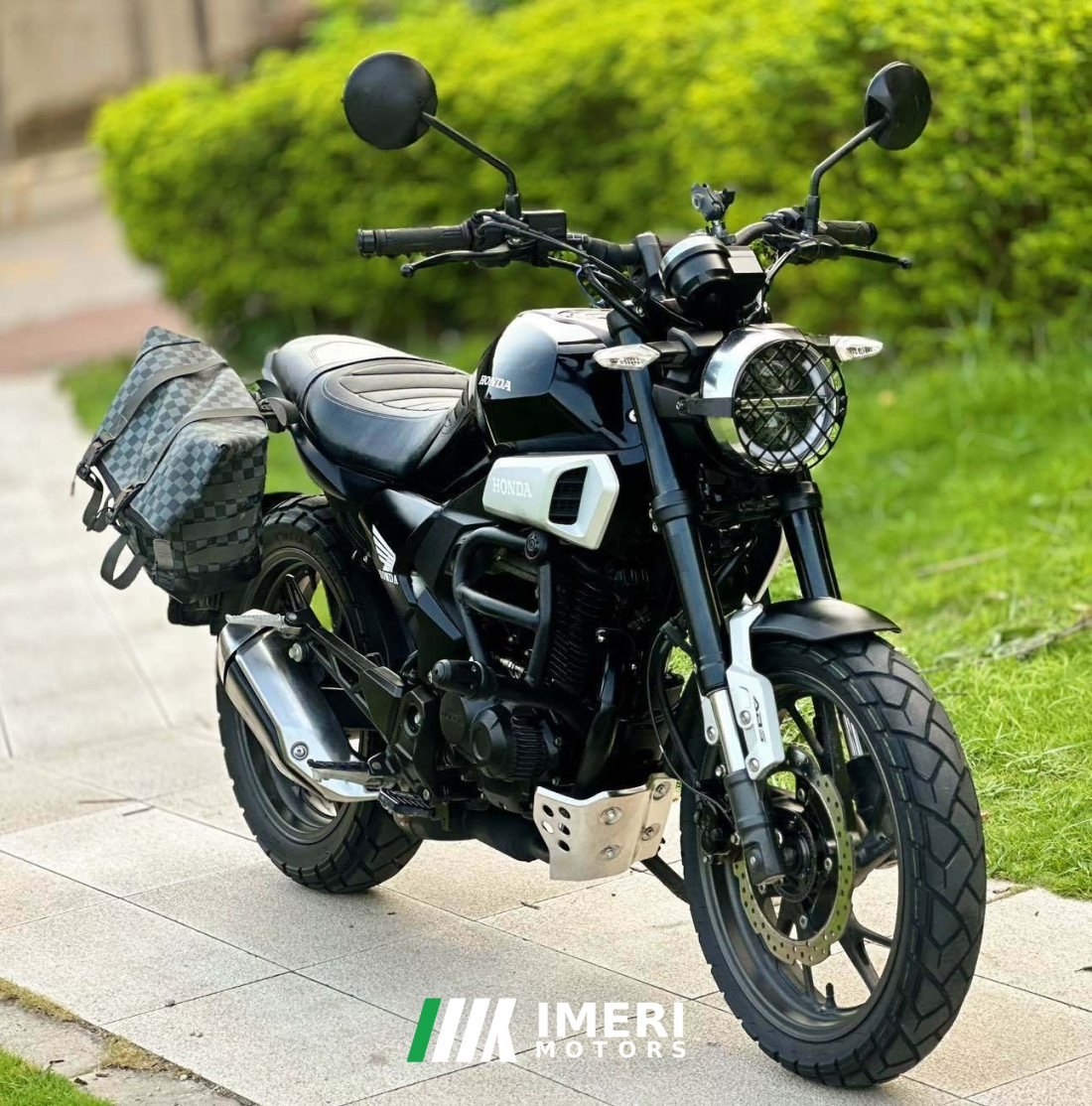Sundiro Honda CBF190TR - мотоцикл из Китая