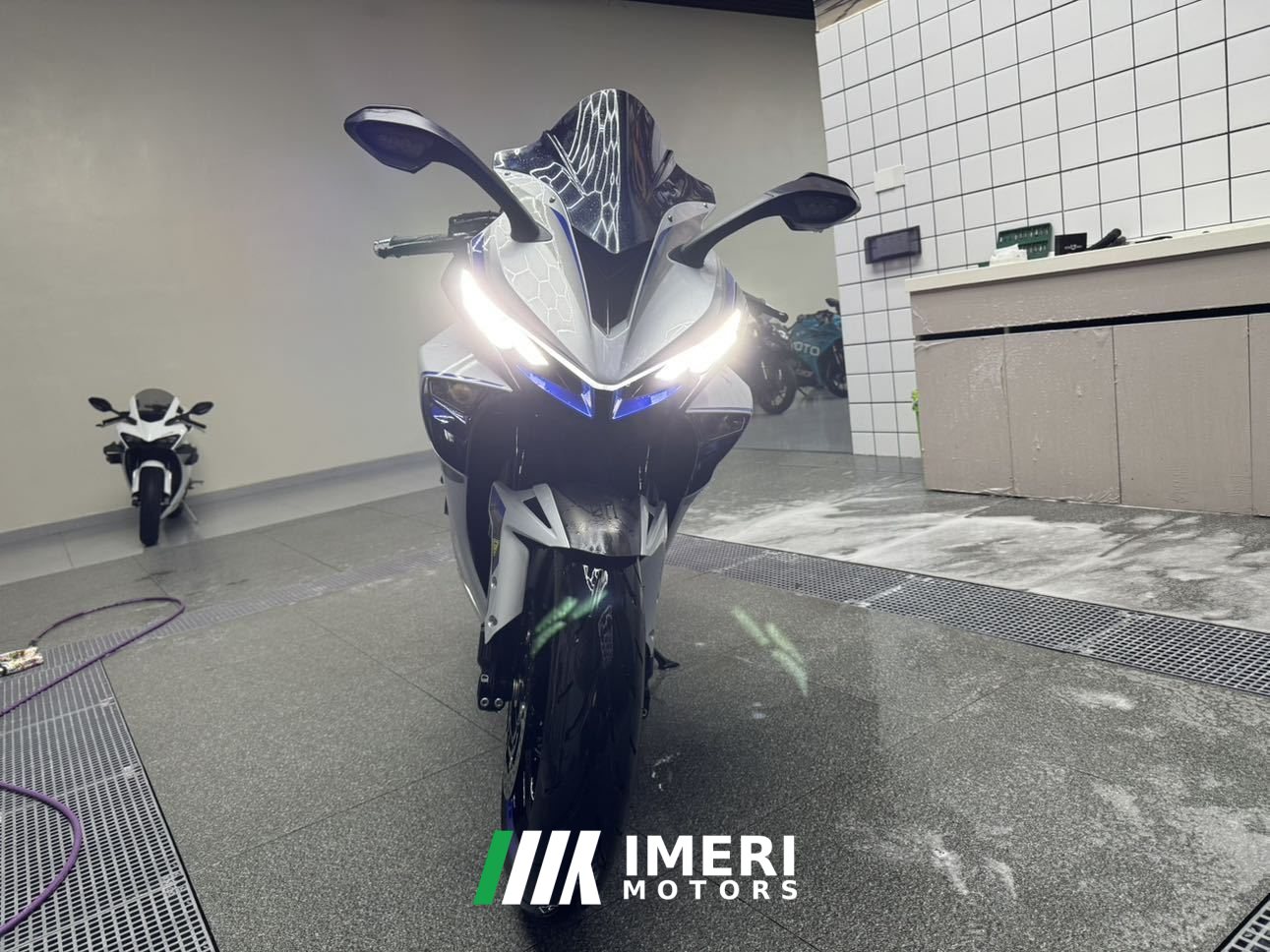 2024 Zontes 703RR 700 cc