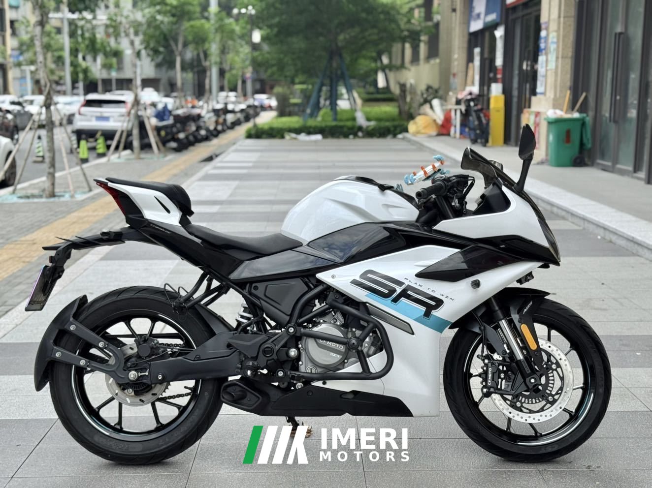 2023 CFMOTO 250SR