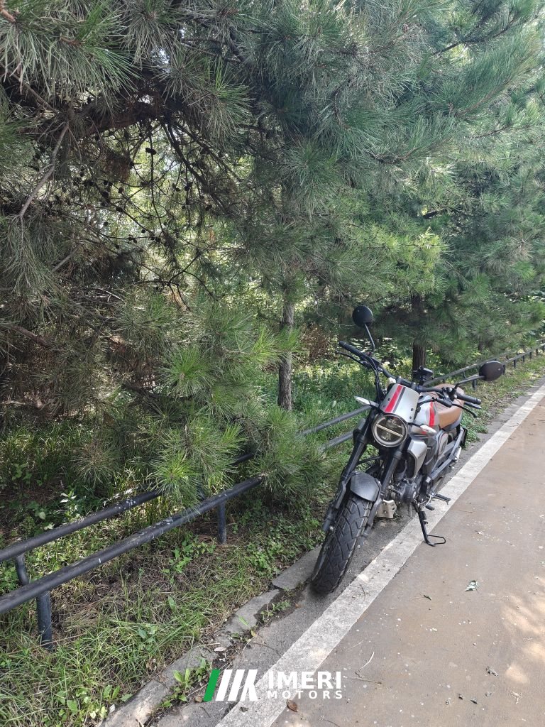 Sundiro Honda CBF190TR - мотоцикл из Китая