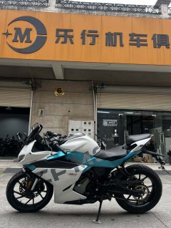 CFMOTO 250SR - фото 1