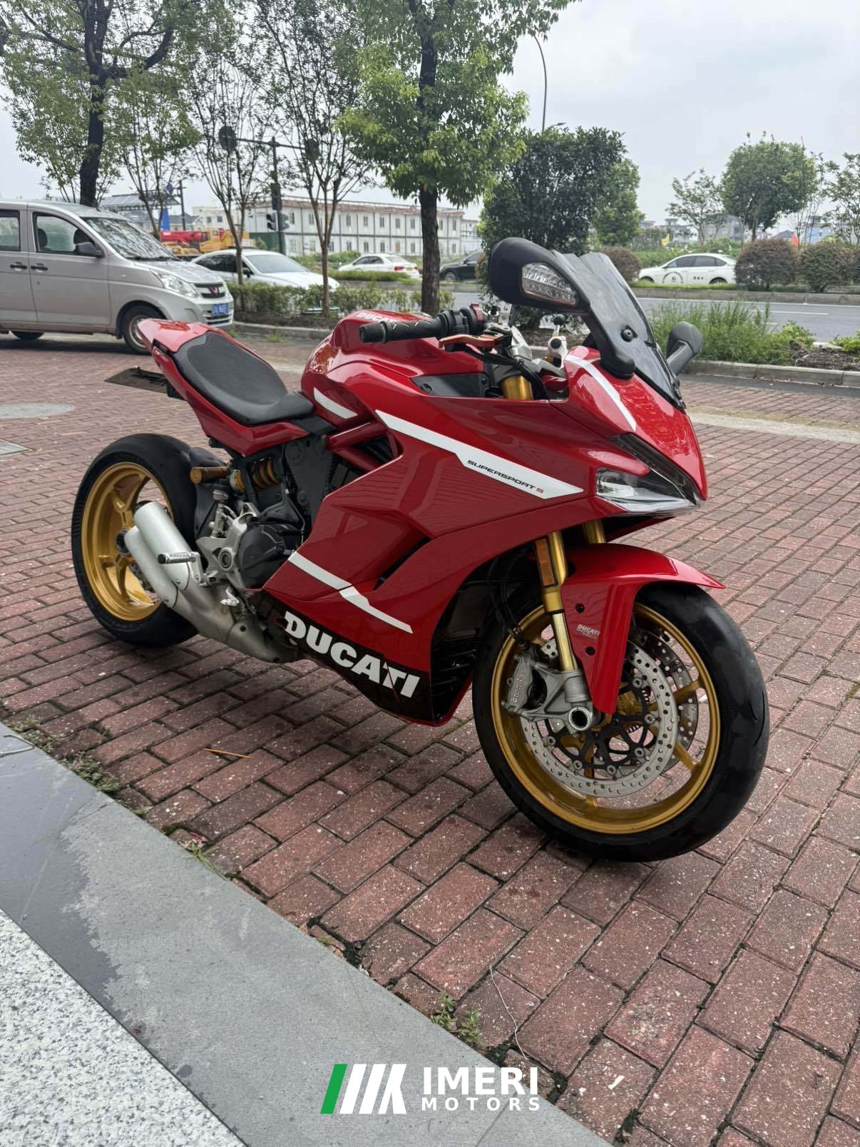 2020 Ducati SuperSport 950 cc