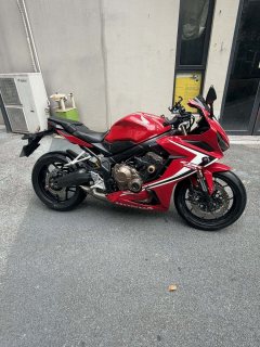 Honda CBR650R - фото 1