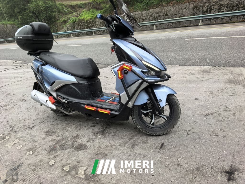 QJMOTOR 125 - мотоцикл из Китая
