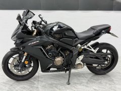 Honda CBR650R - фото 1