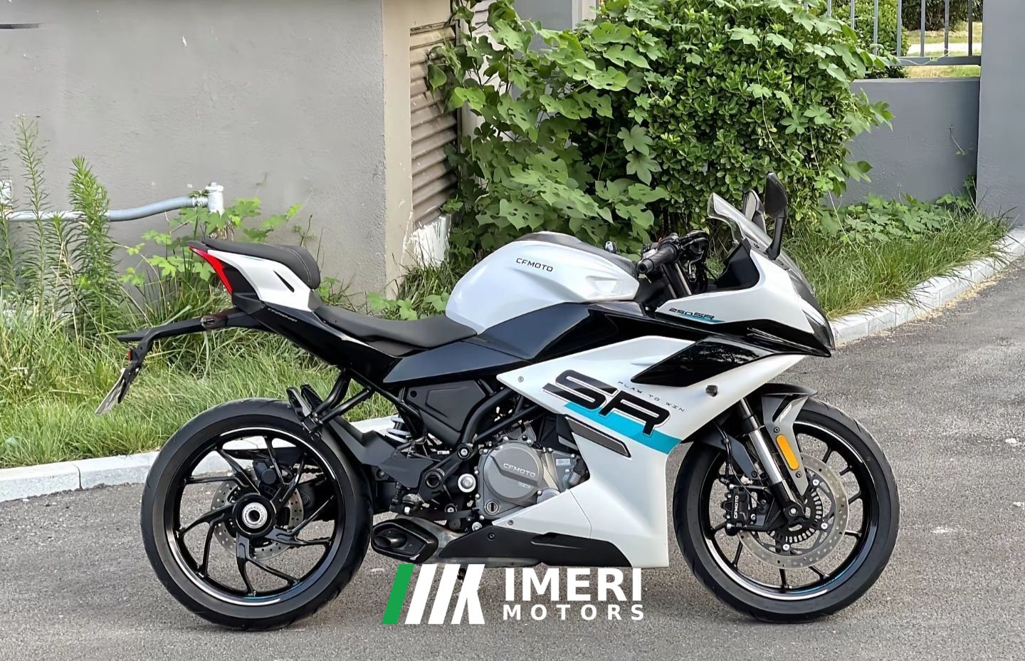2023 CFMOTO 250SR