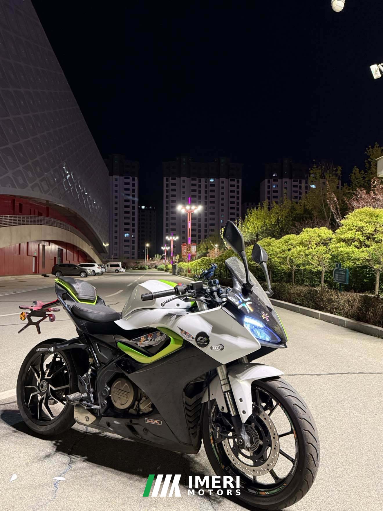 2022 QJMOTOR SRK 250