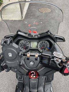 Yamaha XMAX 300 cc - фото 9