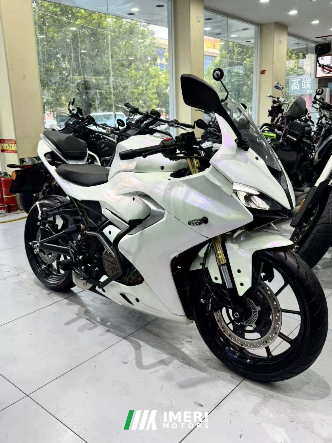 QJMOTOR SRK 250 - мотоцикл из Китая