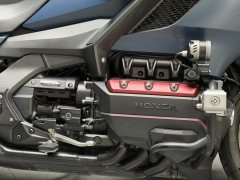 Honda Gold Wing GL 1800 F6B - фото 2