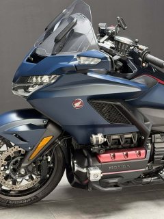 Honda Gold Wing GL 1800 F6B - фото 9