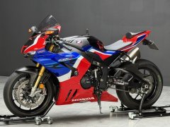 Honda CBR 1000 RR-R 999 cc - фото 8