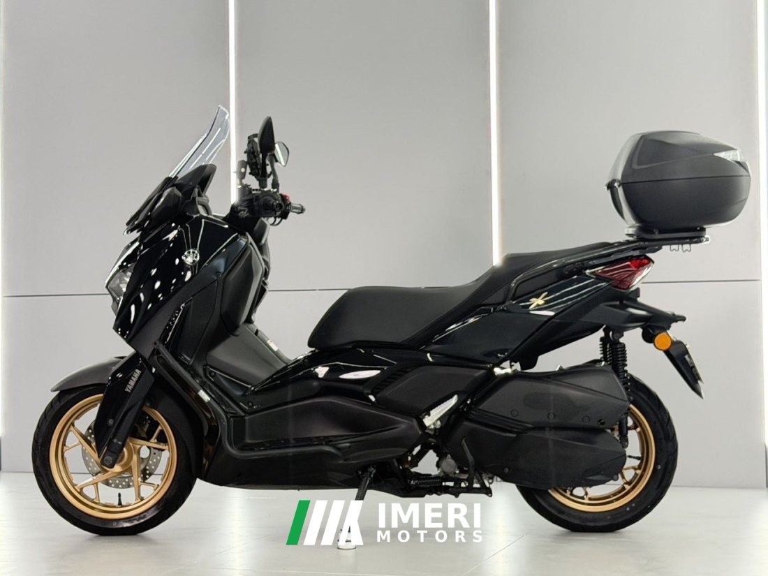 Yamaha XMAX 300 cc - мотоцикл из Китая