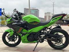 Kawasaki Ninja 400 - фото 1