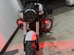 QJMOTOR Flash 300 - фото 4