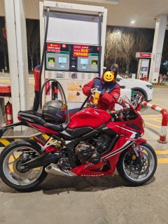 Honda CBR650R - фото 1