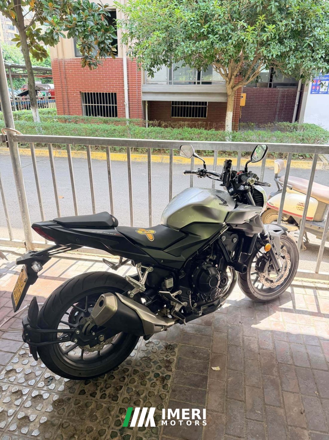 Honda CB400F - мотоцикл из Китая