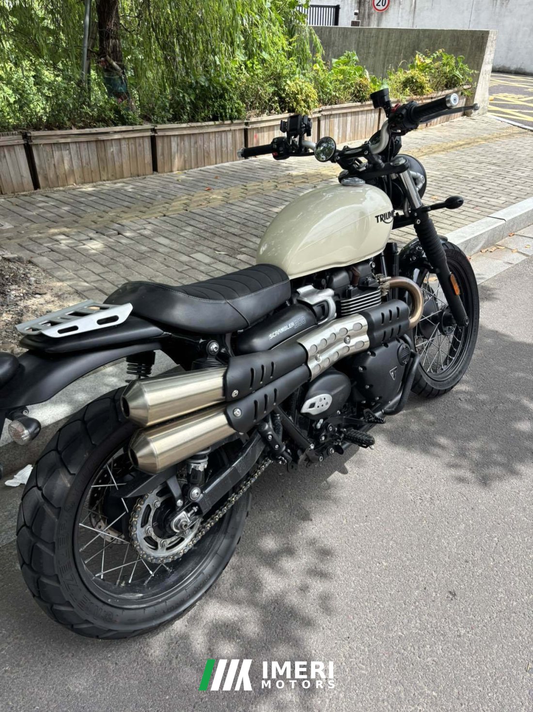 Triumph Scrambler 900 - мотоцикл из Китая