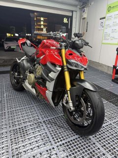 Ducati Street Fighter V4 1100 cc - фото 1