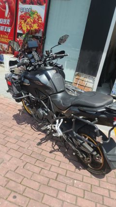 Benelli TRK552 550 cc - фото 1