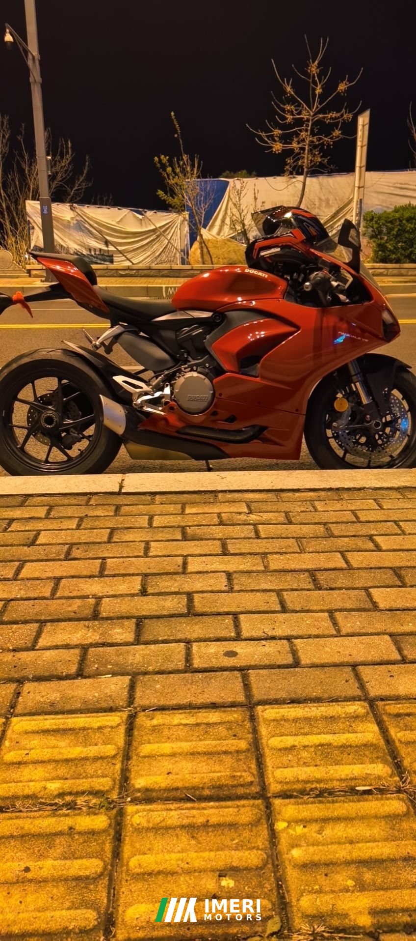 Ducati Panigale V2 955 cc - мотоцикл из Китая