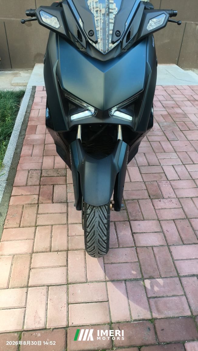 Yamaha XMAX 300 cc - мотоцикл из Китая
