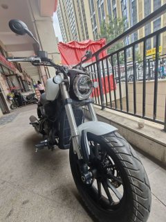 QJMOTOR Flash 300 - фото 3