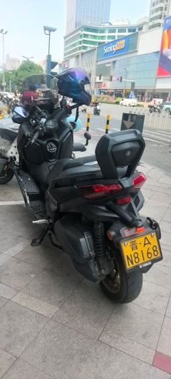 Yamaha XMAX 300 cc - фото 3