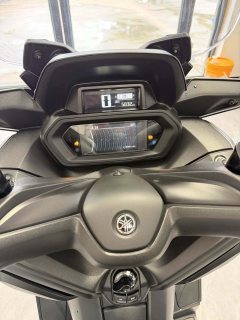 Yamaha XMAX 300 cc - фото 5