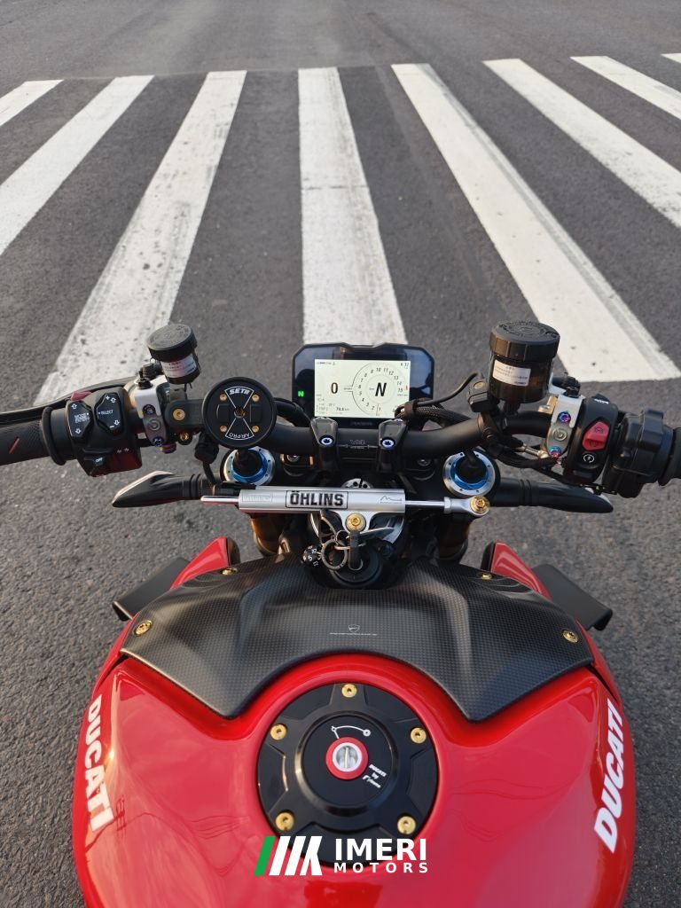 Ducati Street Fighter V4 1100 cc - мотоцикл из Китая