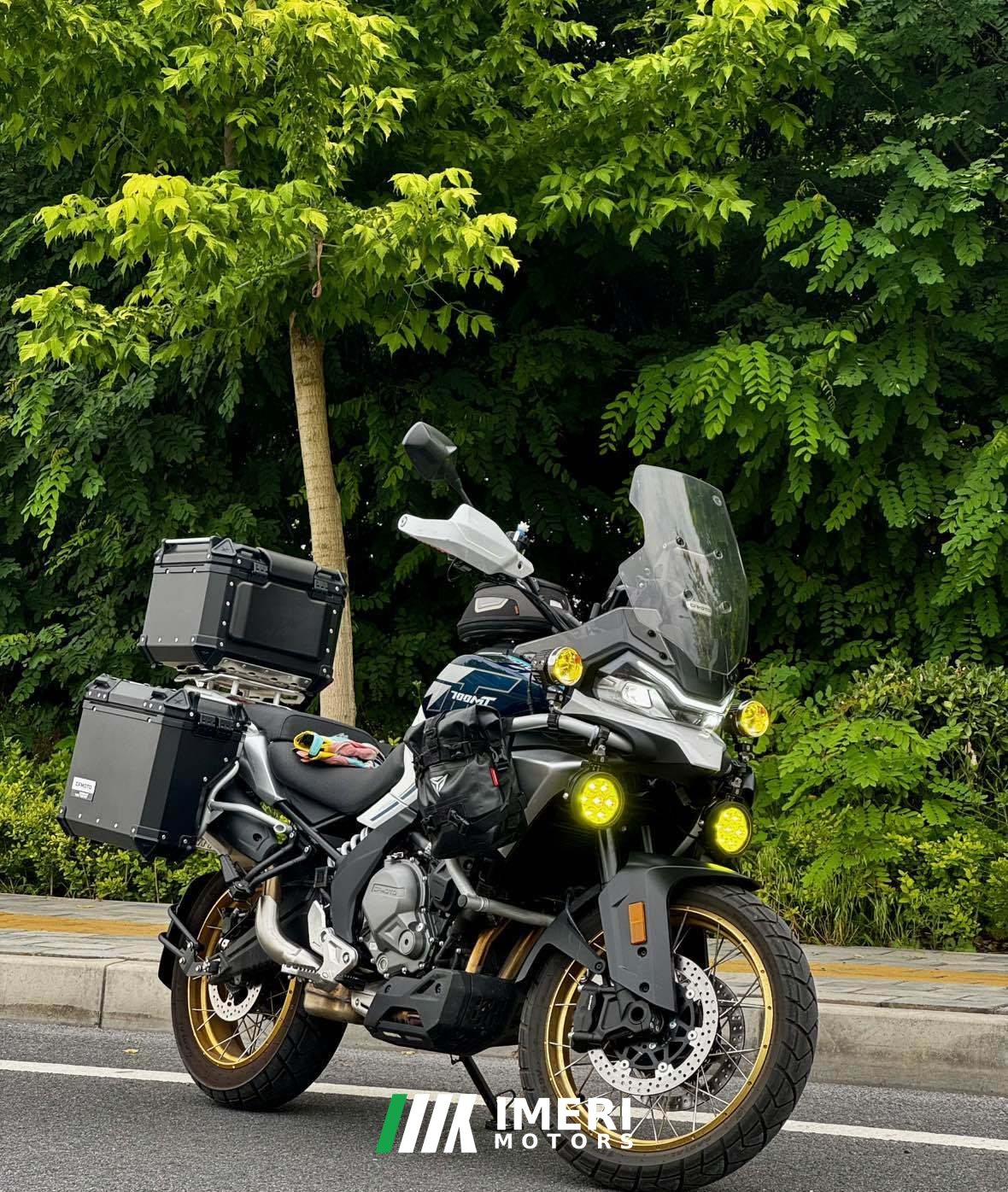 2025 CFMOTO 700MT