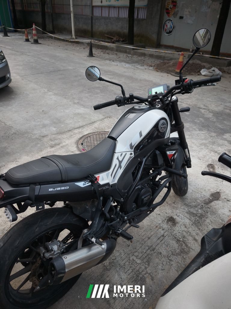 2020 Benelli Leoncino 250