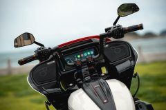 Harley-Davidson Road Glide 1977 cc - фото 5