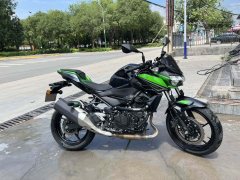 Kawasaki Z400 - фото 1