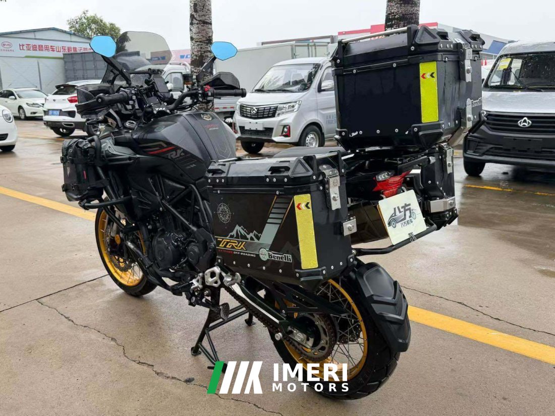 Benelli TRK552 550 cc - мотоцикл из Китая