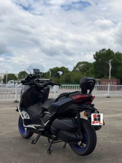 Yamaha XMAX 300 cc - фото 7