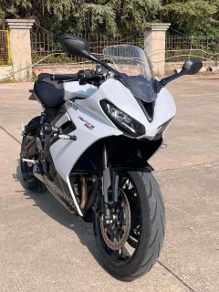 Triumph Daytona 660 - фото 6