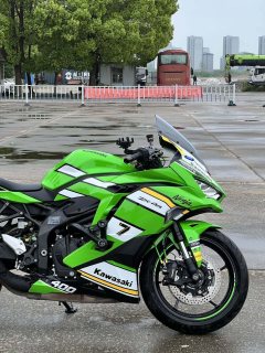 Kawasaki ZX-4R 400 cc - фото 2