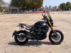 Moto Morini Sevenzo 6 ½ 650 cc - фото 1