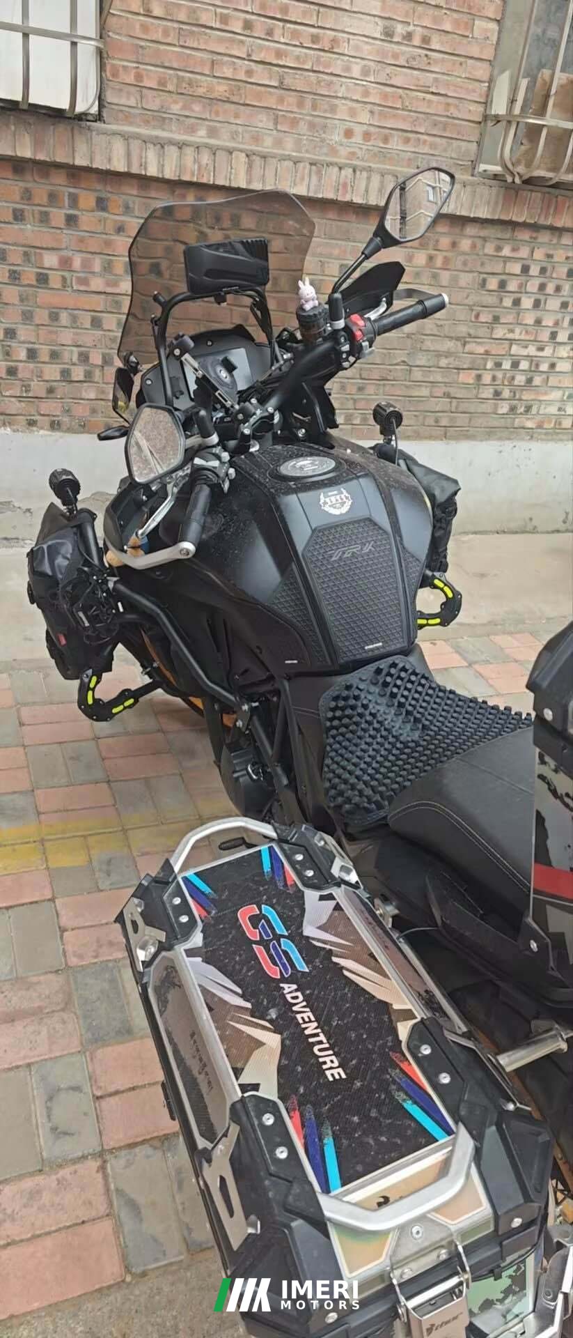 Benelli TRK552 550 cc - мотоцикл из Китая