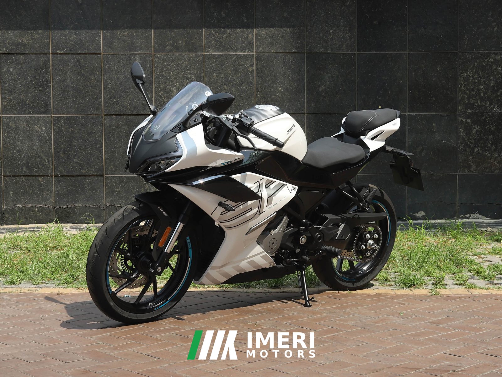 2026 CFMOTO 250SR