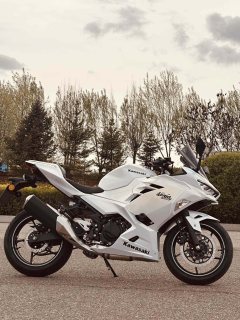 Kawasaki Ninja 400 - фото 1