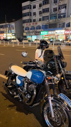 Triumph Bonneville T120 1200 cc - фото 1