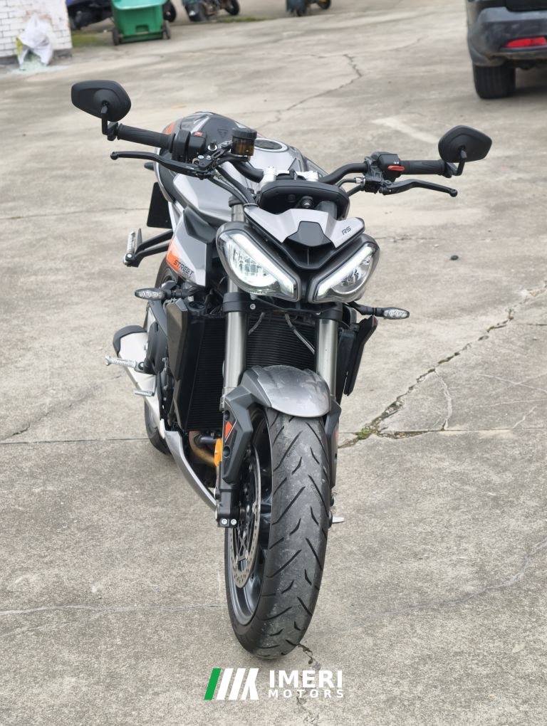 Triumph Street Triple 765 - мотоцикл из Китая