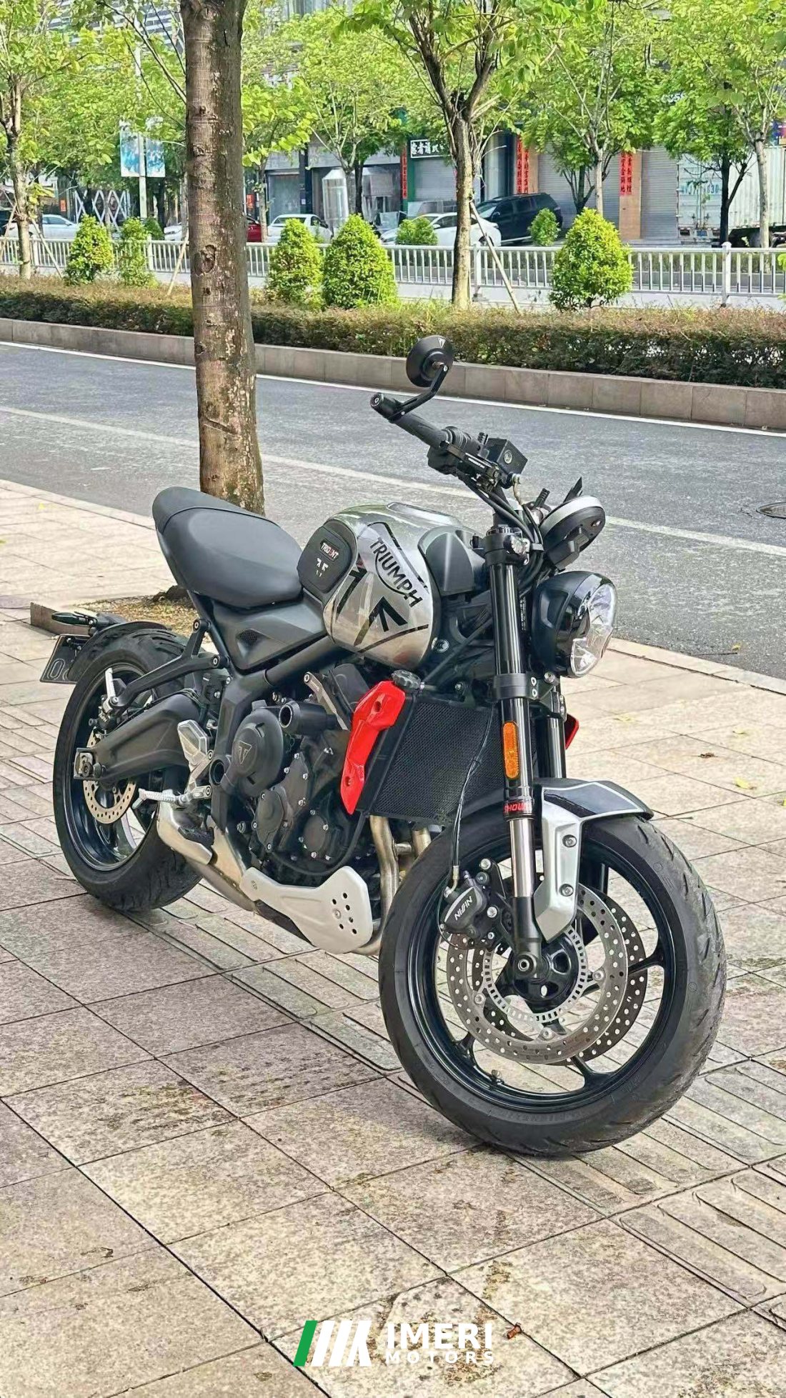 Triumph Trident 660 - мотоцикл из Китая
